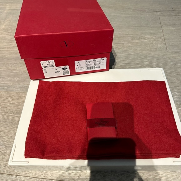 Valentino Garavani Rockstud High heel size 35 Gold leather gently used - Picture 12 of 15